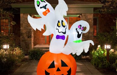 Calabazas inflables de Halloween y fantasmas
